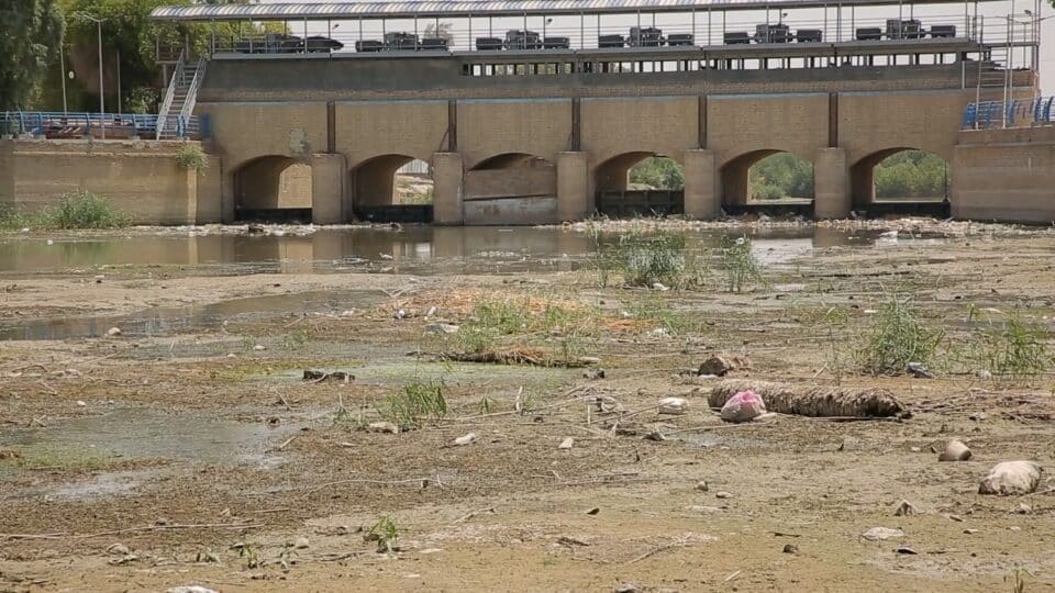 صورة من مقال: ذ ي قار: جفاف غير مسبوق في نهر سدة البدعة يهدد مشاريع الماء العملاقة